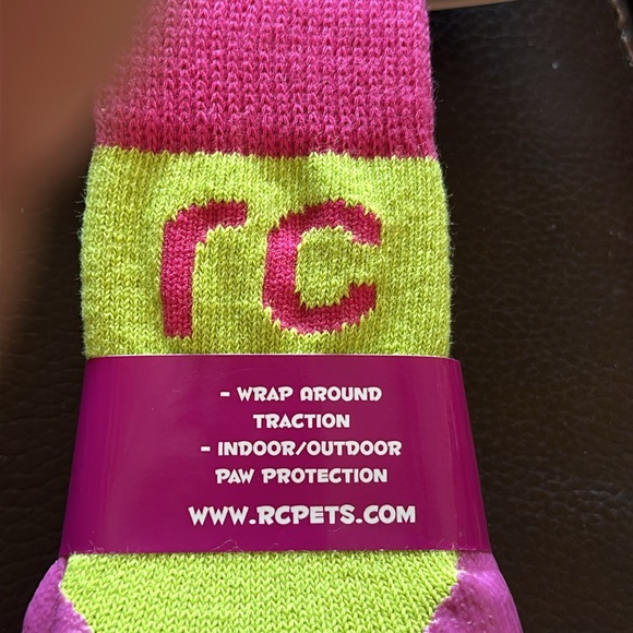 PAWKS Anti Slip Socks For Your Dog - Picture 5 of 5